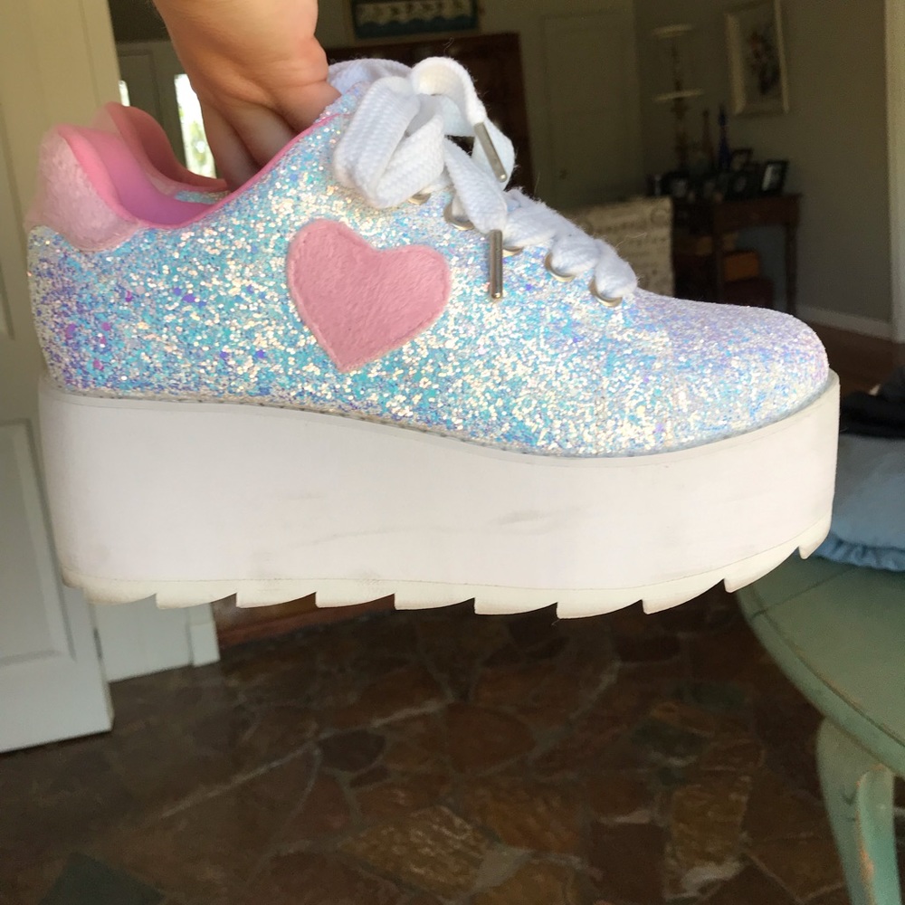 YRU LALA GLITTER PLATFORMS